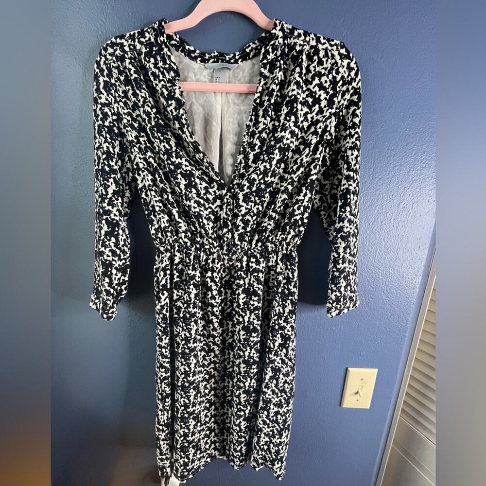 H&M Black Blue White Long Sleeve Dress button front size 6 NWOT